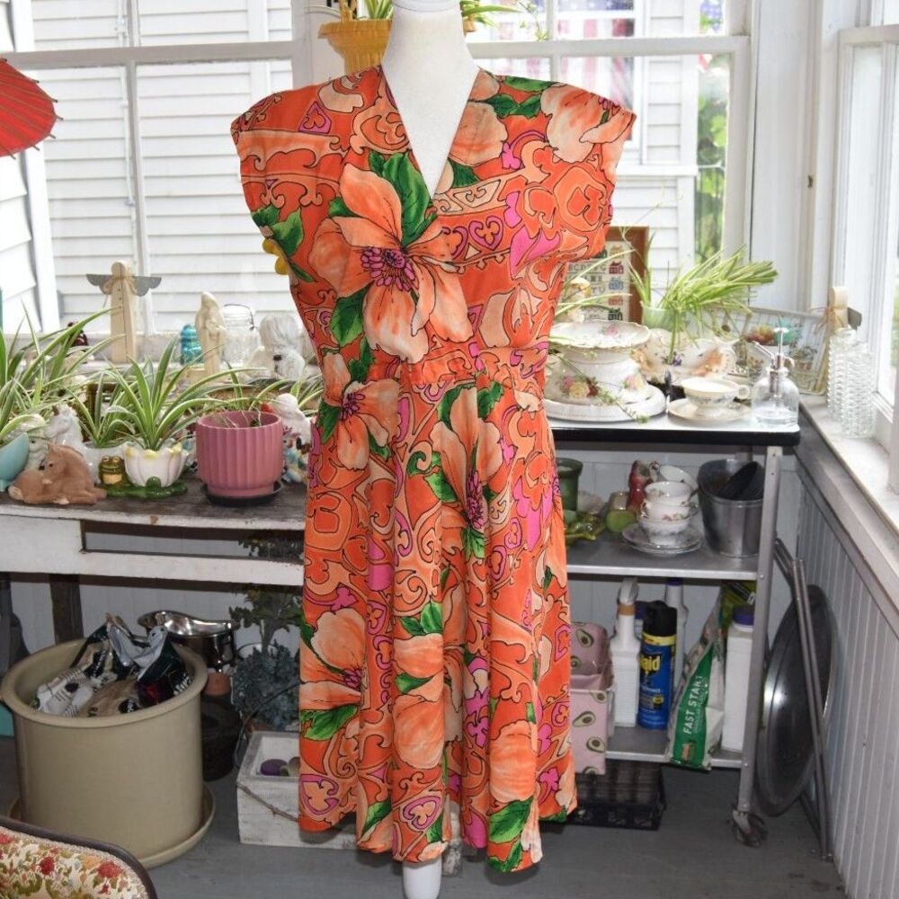 Vintage 60s 70s Hawaiian Hibiscus Floral Dress Orang Pink Handmade Medium